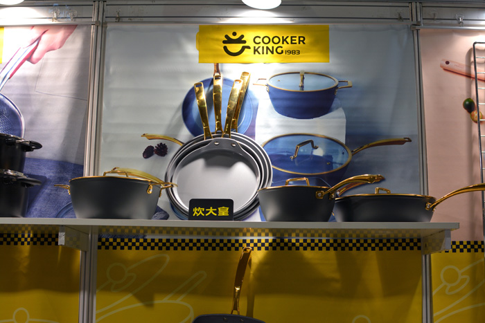 "Cooker King" gold