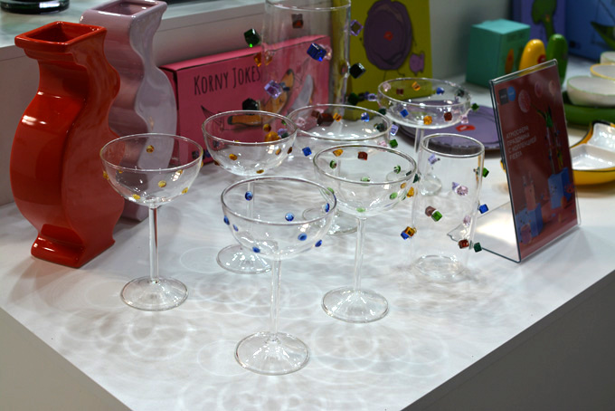 FineDesignGroup Fiesta