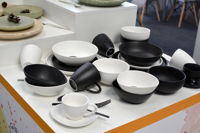 "Безант" черное и белое