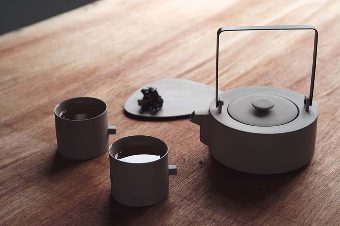 The Round Square Teaware 